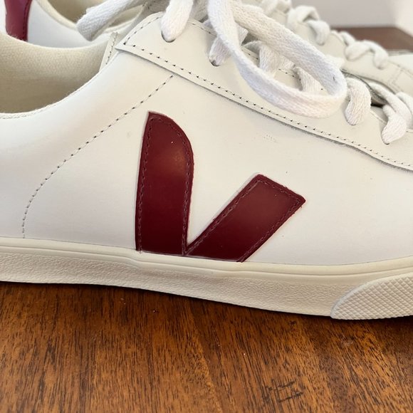 Veja Esplar Low Sneakers - Picture 2 of 15